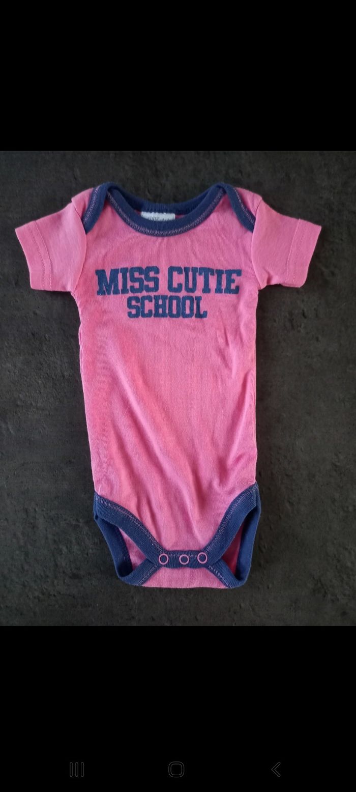 Bodies 3 mois - photo numéro 2