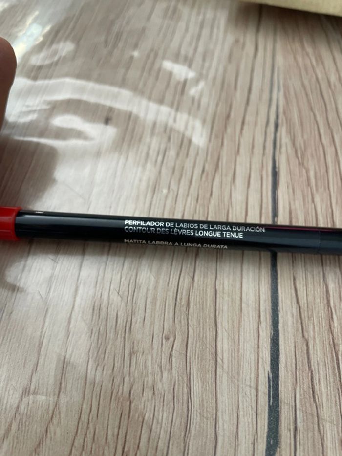 4. Crayons. Maquillage. N°16 - photo numéro 7