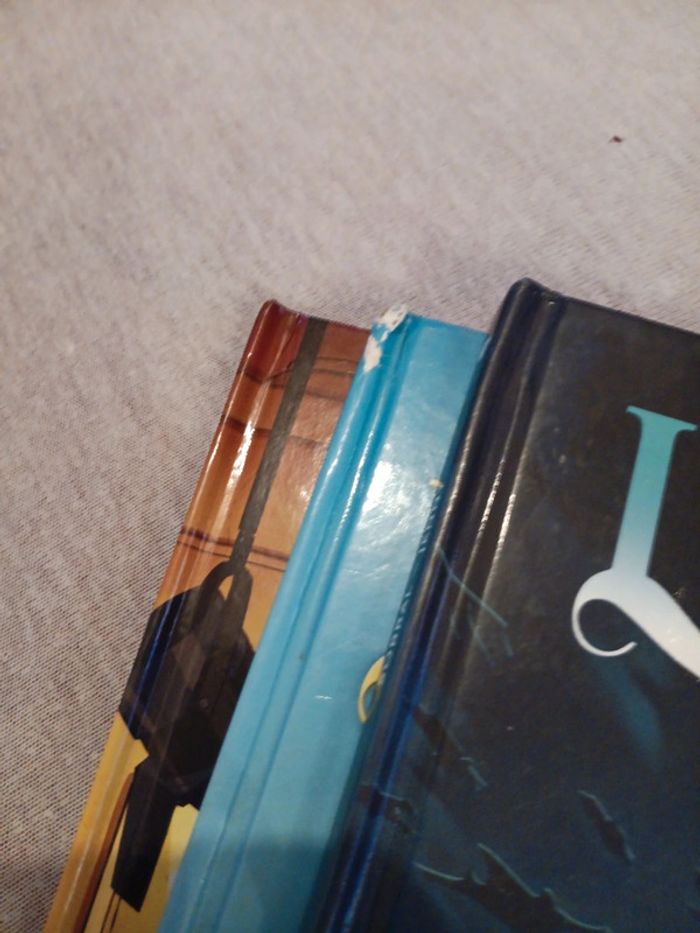 Lot bd les légendaires quelques traces d'usures - photo numéro 2