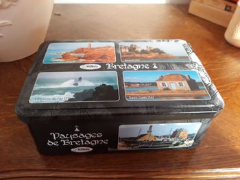 Boite en metal rectangulaire