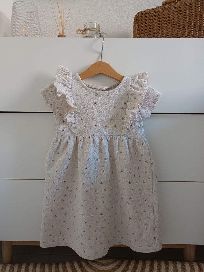Magnifique robe fleurie effet gaze de coton 36 mois