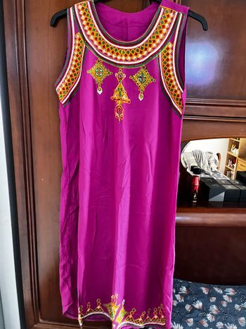 Robe kabyle brodé , mi longue  pour femme, tissu coton