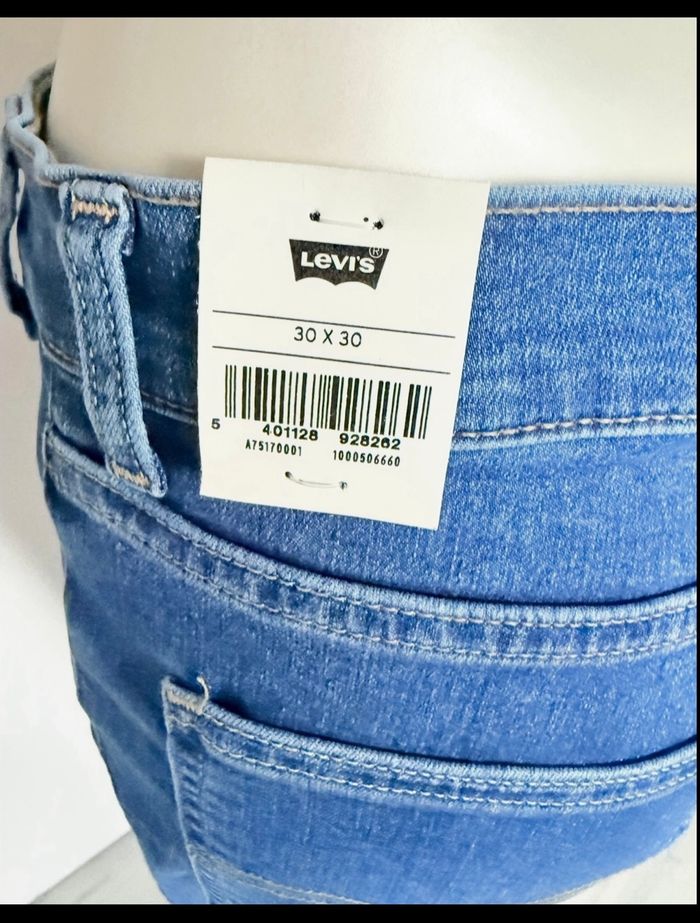 Jean Levi’s 724 High-Rise Slim Straight – Taille 30/30 – Bleu denim – Neuf avec étiquette - photo numéro 7