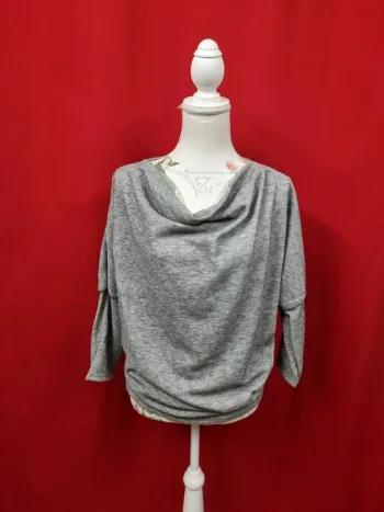 Jade & me pull gris * taille M * Neuf