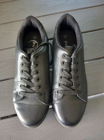 Baskets femme Philov neufs T40