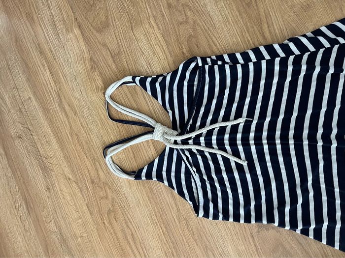 Robe marine asymétrique - photo numéro 2