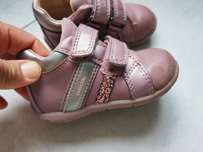 Baskets Geox rose taille 18