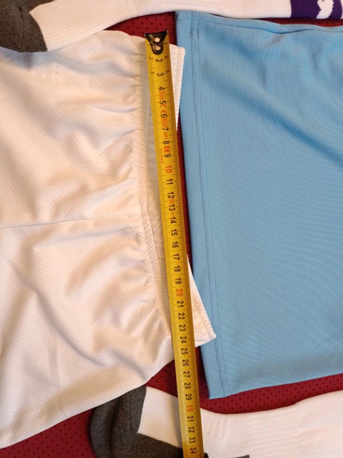 Tenue de foot Manchester City, Puma Authentique Officiel taille enfant 4/5 ans, Neuf - photo numéro 15