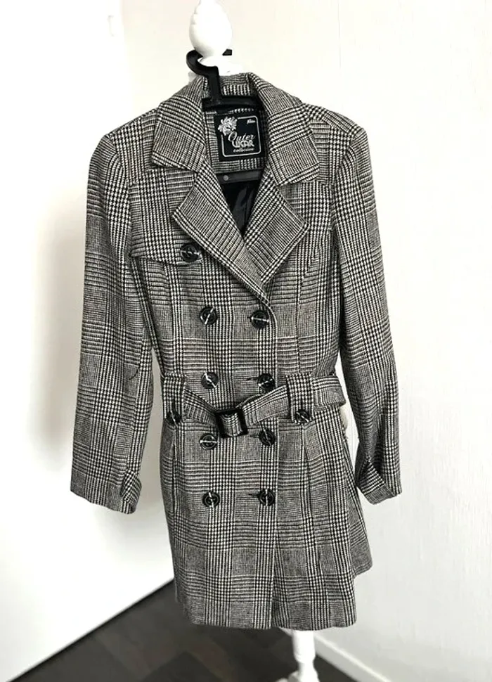 Manteau hiver pied de poule rayé noir et blanc