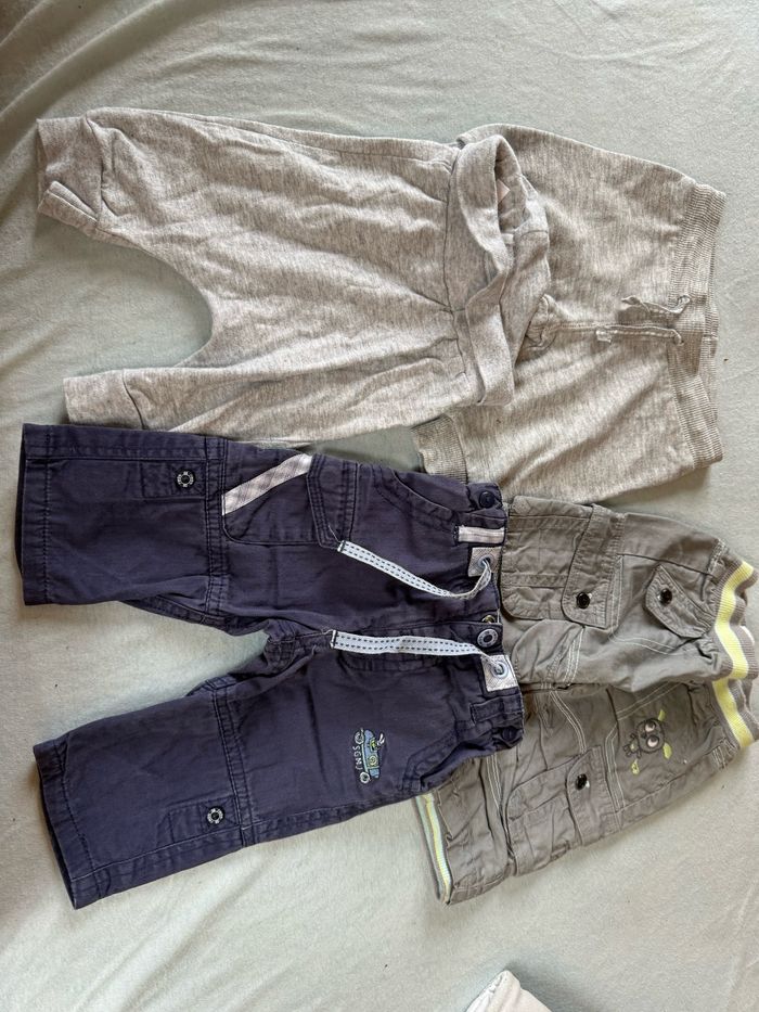 Lot 4 pantalons 1 mois garcon