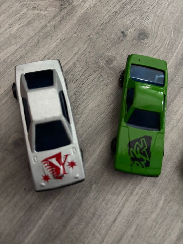 lot de 4 petites voitures en métal et plastique gifi - photo numéro 4