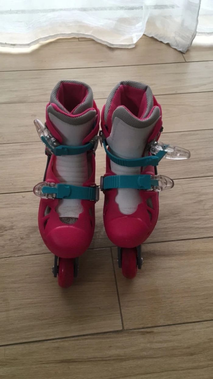 Rollers 4 roues roses ajustables 30/32