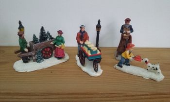 petites figurines vintage village de Noël