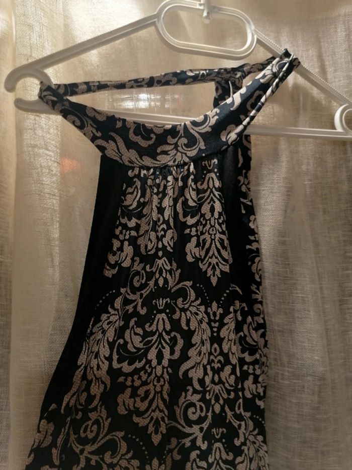 Robe ras du cou taille S - photo numéro 2