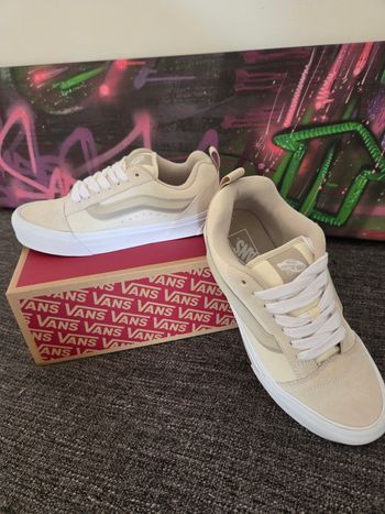 Vans Knu Skool