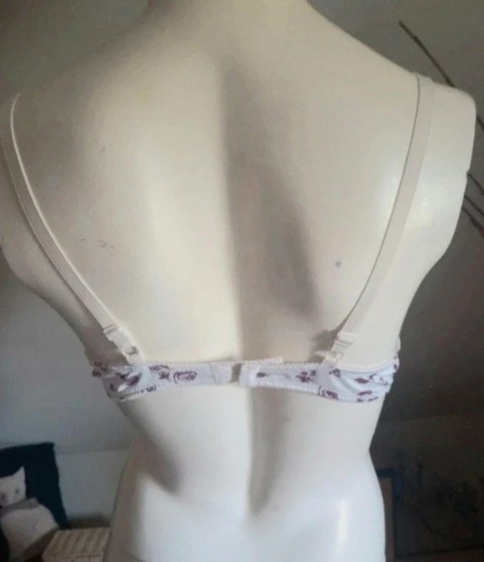 Soutien gorge blanc/ violet taille 95B - photo numéro 5
