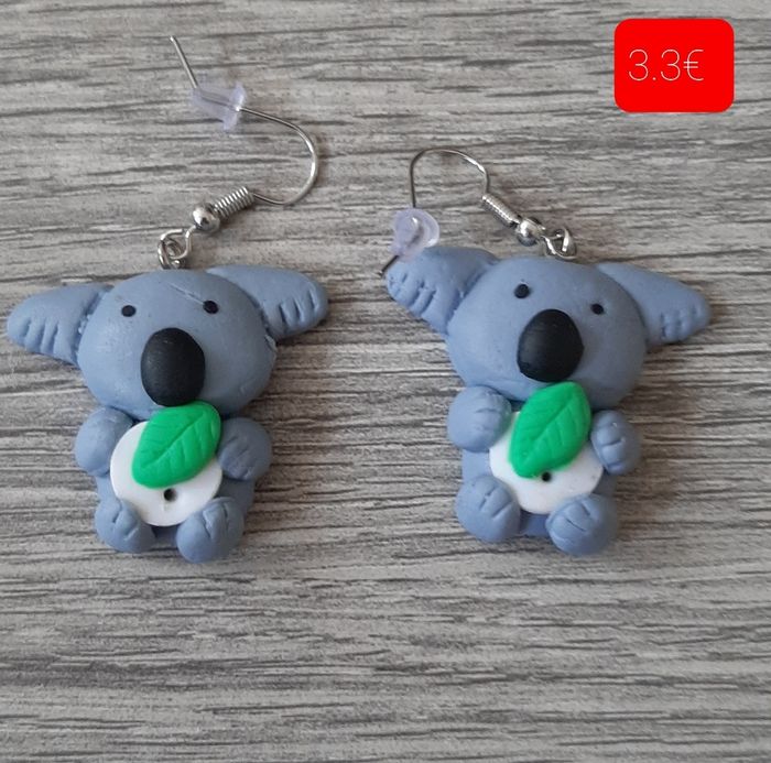 a vendre boucles d'oreilles.neuves emballees