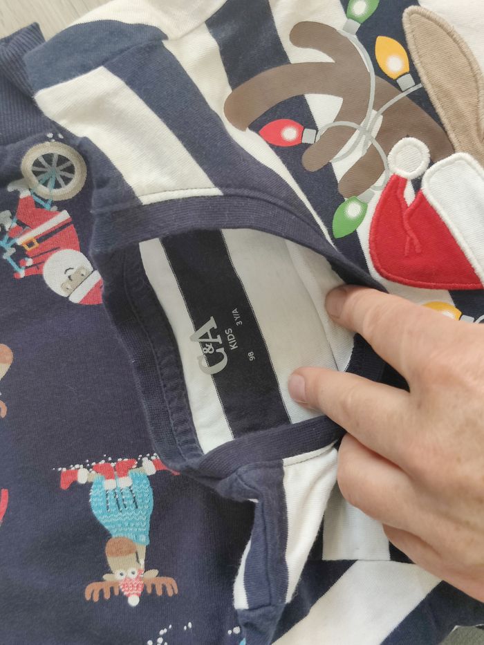 Sweat et tee shirt de Noël C&A Taille 3 ans - photo numéro 3