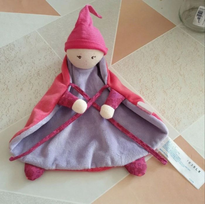 Doudou lutin poupée