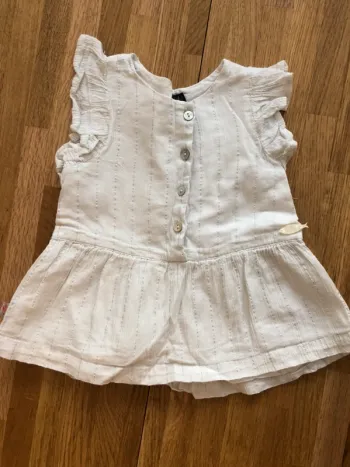 Blouse sans manches