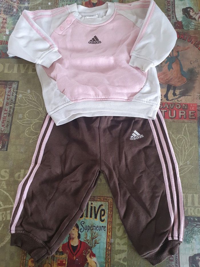 2 joggings adidas