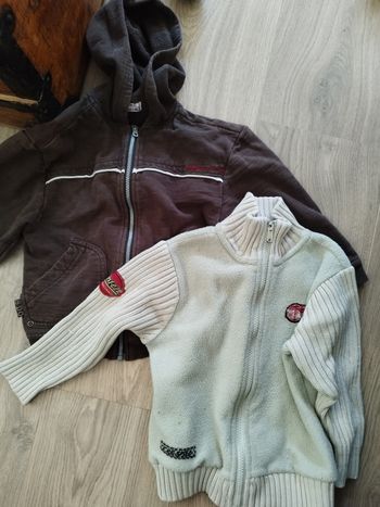 Cars & sucre d'orge lot 2 vestes 3 ans fine et molletonnée zippées