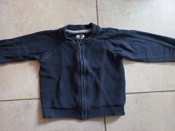 Pull gilet zippé bleu marine 18 mois