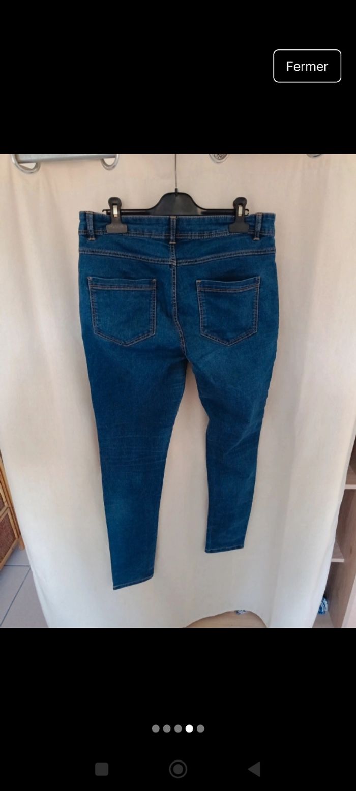 Jean tissaia taille 42 - photo numéro 2