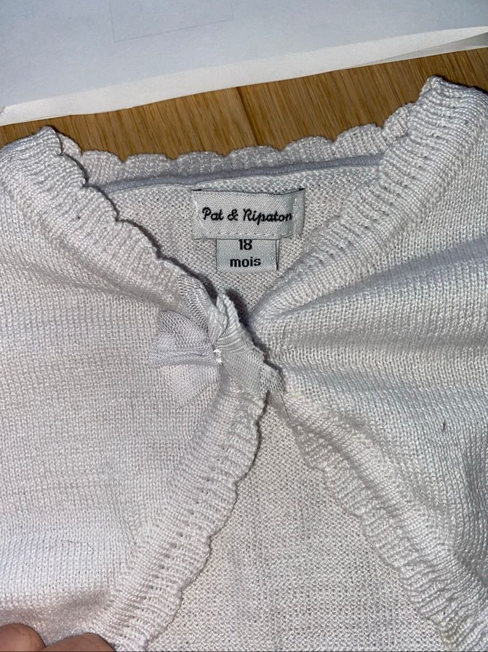 Boléro en laine léger blanc – 18 mois - photo numéro 2