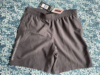 Short léger  Under Armour 14 / 16 ans