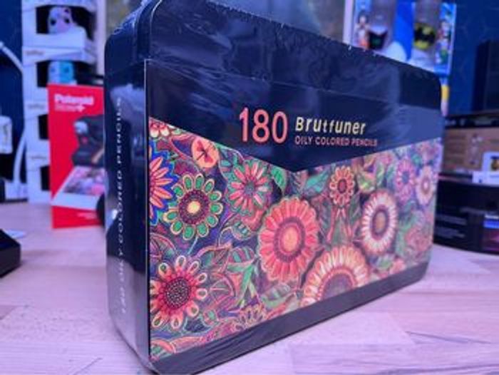 Boite 180 crayons de couleur différents