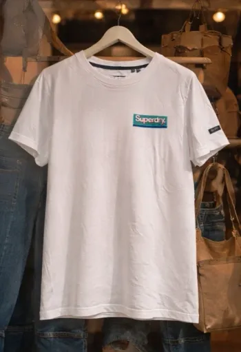 T-shirt homme de la marque Superdry, taille XL