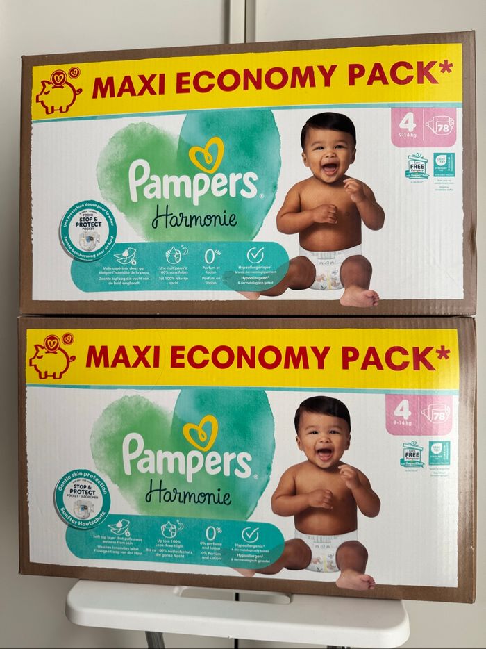 156 couches pampers harmonie taille 4