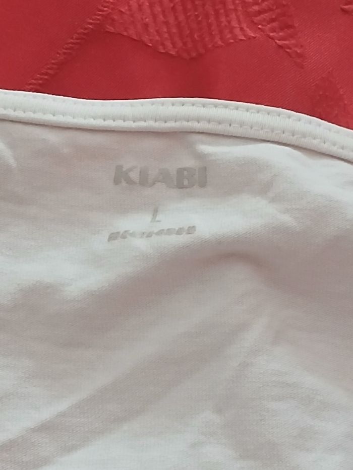 Haut fin Taille L - photo numéro 2