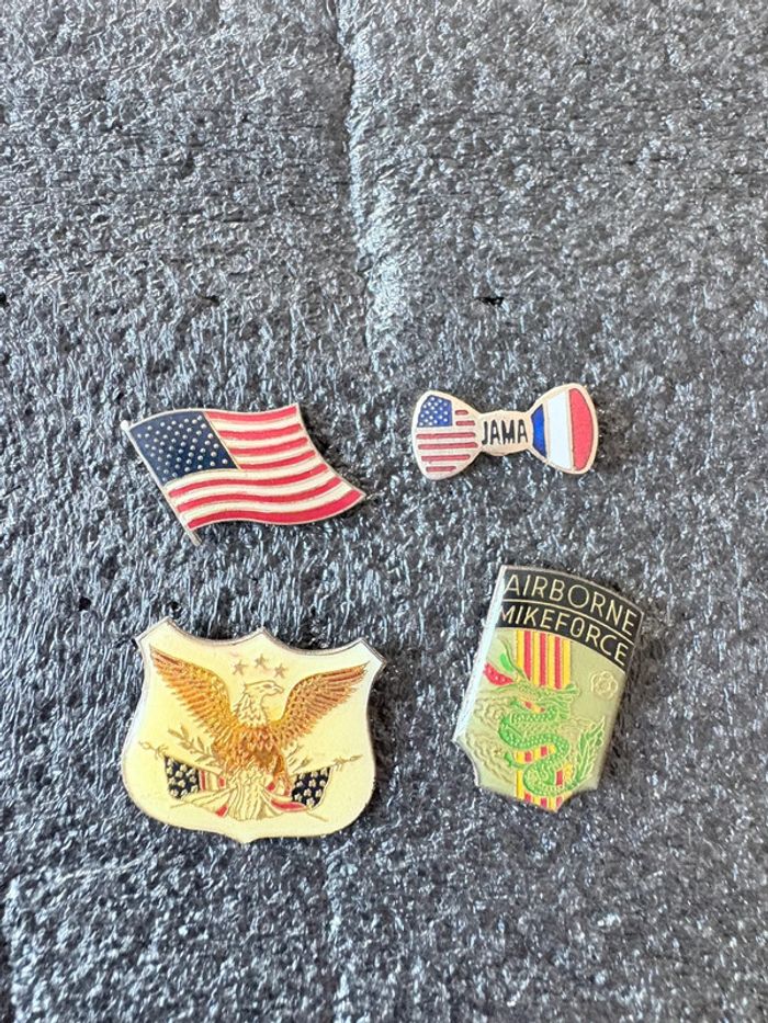 Lot 4 pin’s USA
