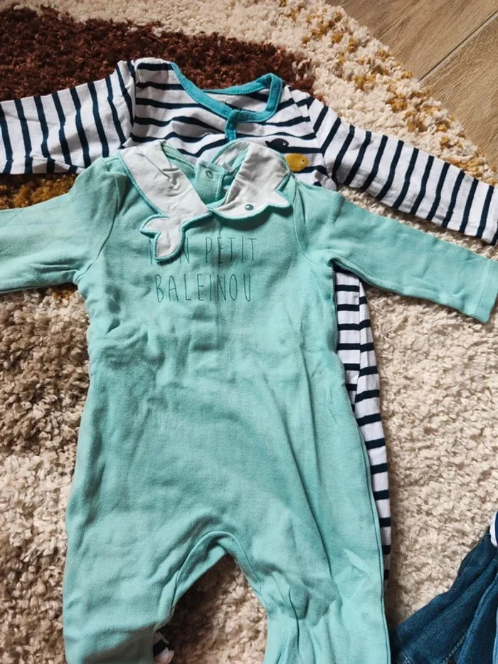Lot 2 pyjamas