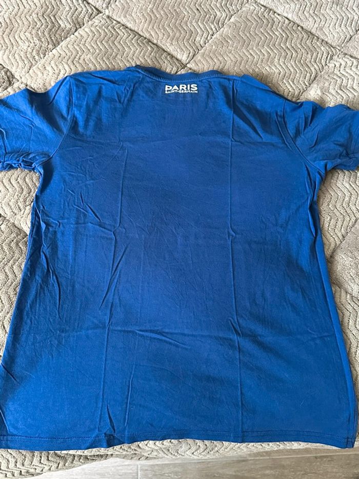 Tee-shirts Paris saint Germain ( ici c’est Paris ) taille m en très bon état - photo numéro 5