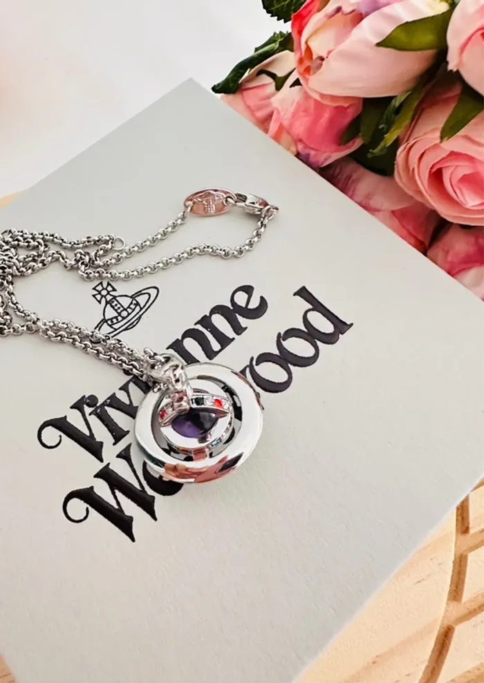 🪐Collier Vivienne Westwood Orb Violet - photo numéro 4