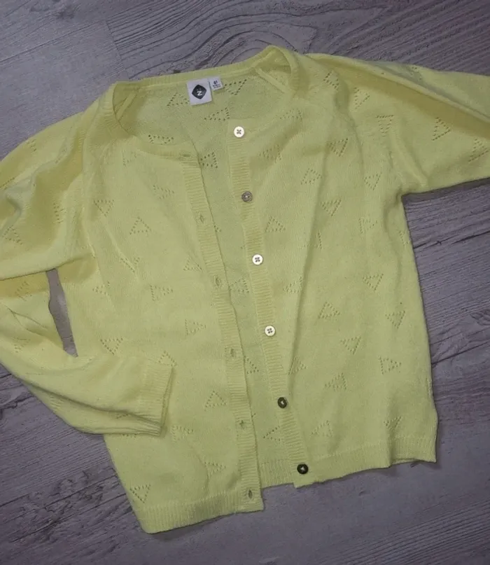 Gilet fille 6 ans neuf
