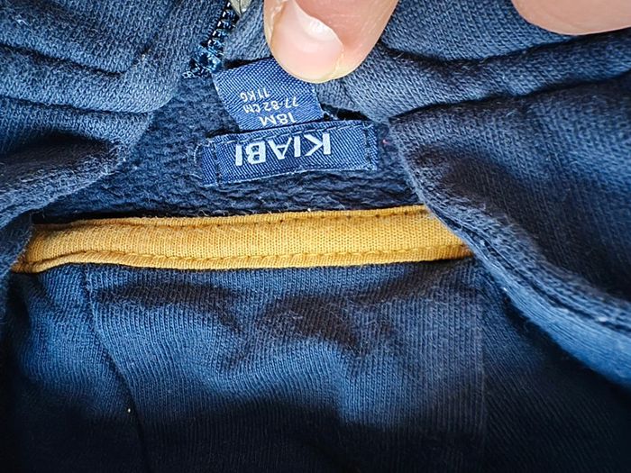 Gilet avec capuche super hero 18 mois - photo numéro 2