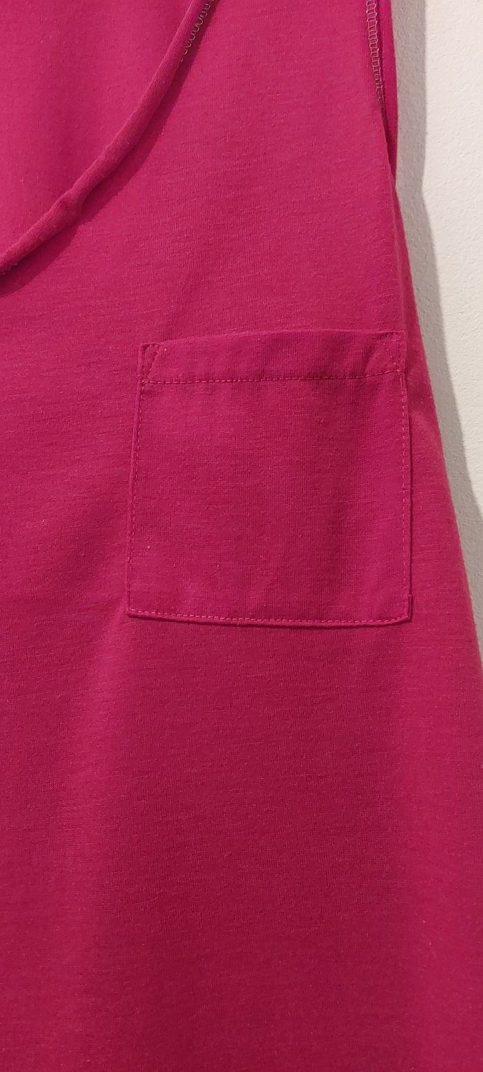 Robe rouge neuve - photo numéro 3