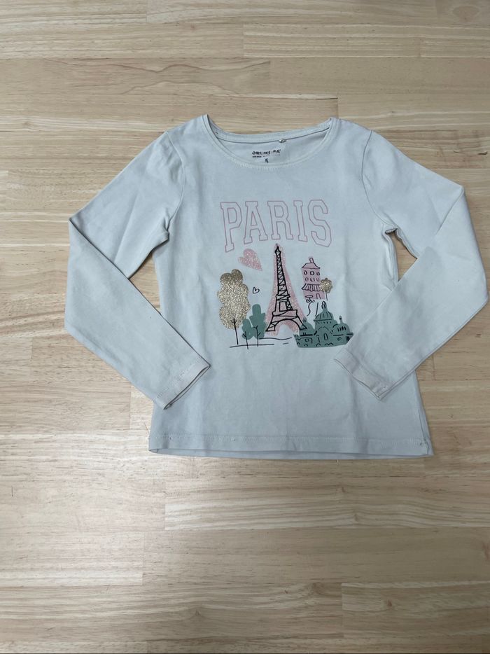 Tee-shirt manches longues taille 5 ans