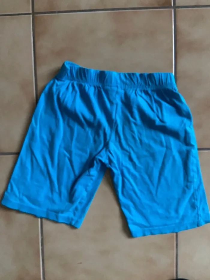 Short OM 5 ans - photo numéro 2