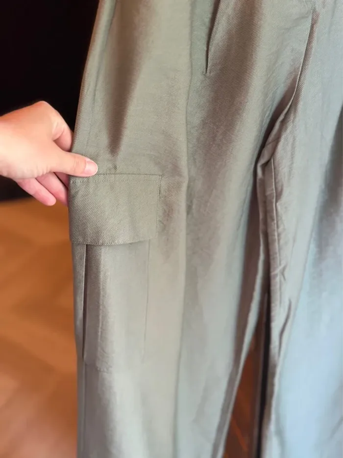 Pantalon cargo kaki jambes larges t.34 Cache-Cache neuf - photo numéro 4