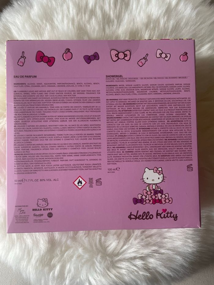 Coffret parfum + gel douche hello kitty - photo numéro 2