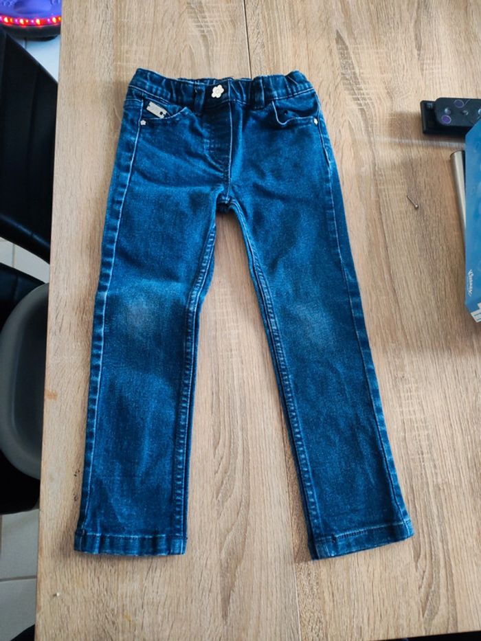 3 pulls fins et 1 pantalon 3 ans - photo numéro 3
