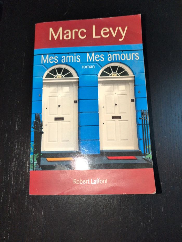 Livre Marc Levy "Mes amis, Mes amours" - photo numéro 2