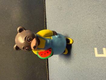 Figurine Petit ours Brun " Maman Pastèque "