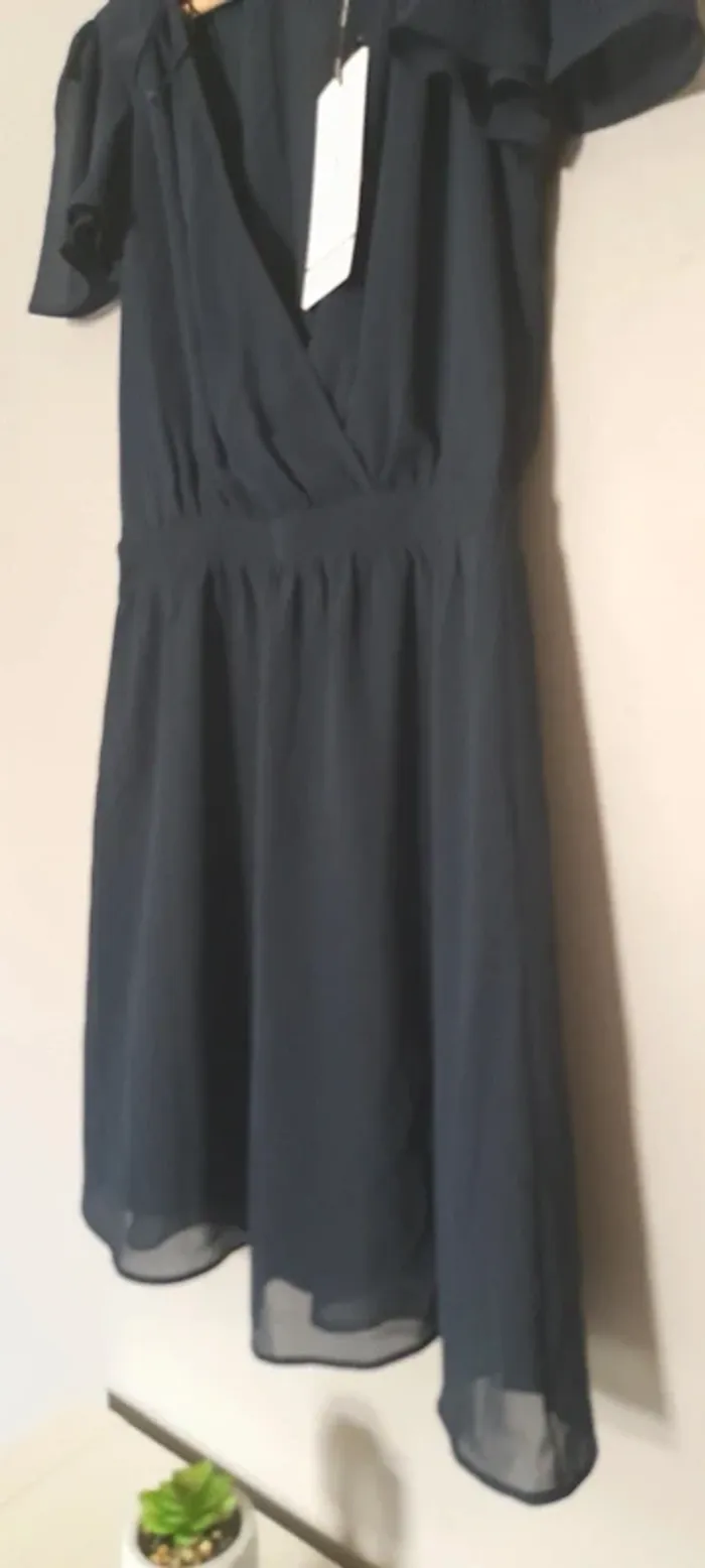 Robe fluide en cœur croisé - photo numéro 4