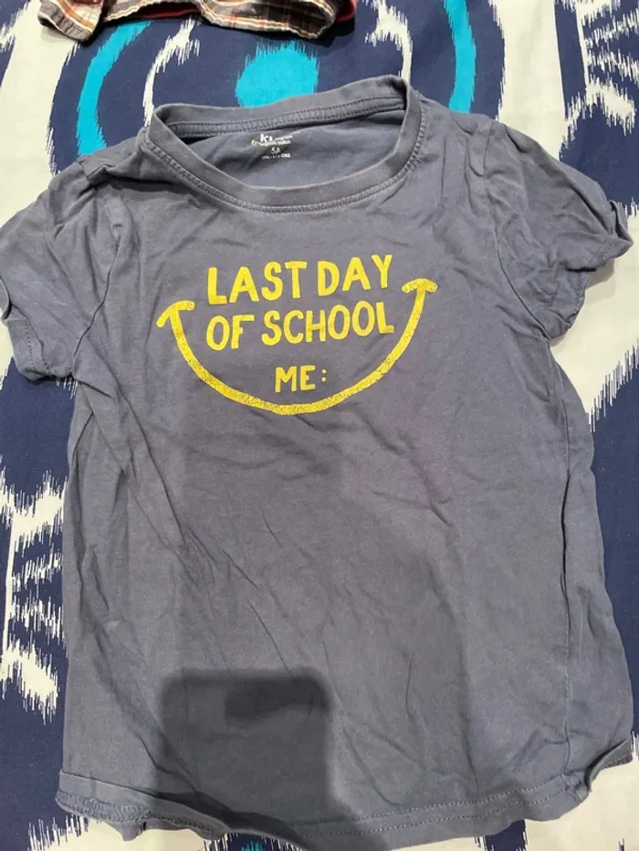 T-shirt